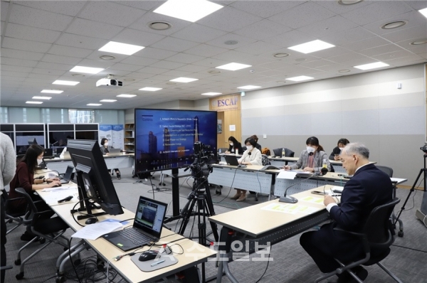 인천시는 지난 23일과 24일 저탄소도시 국제초럼을 개최했다.