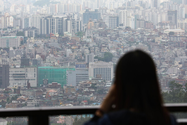 서울 남산에서 바라본 주택 밀집지역 모습./뉴시스